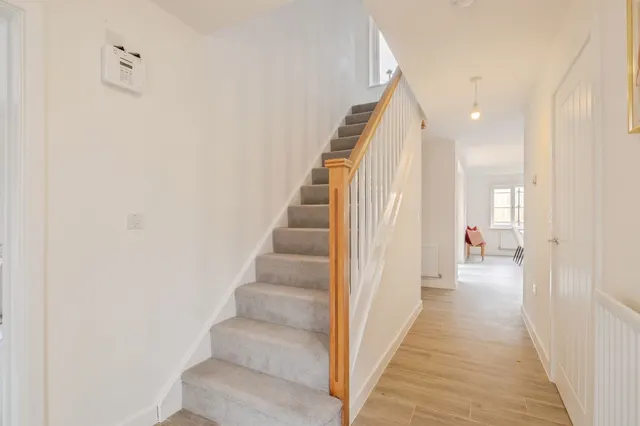 Westfield Avenue, Earl Shilton, LE9, photo 2