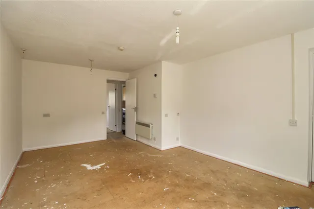 Bainton Mead, Woking, GU21, photo 3