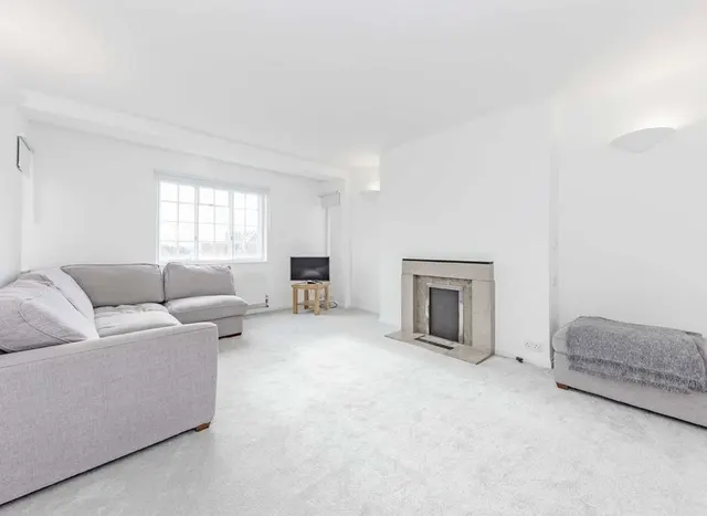 Fitzjohns Avenue, Hampstead, NW3, photo 2