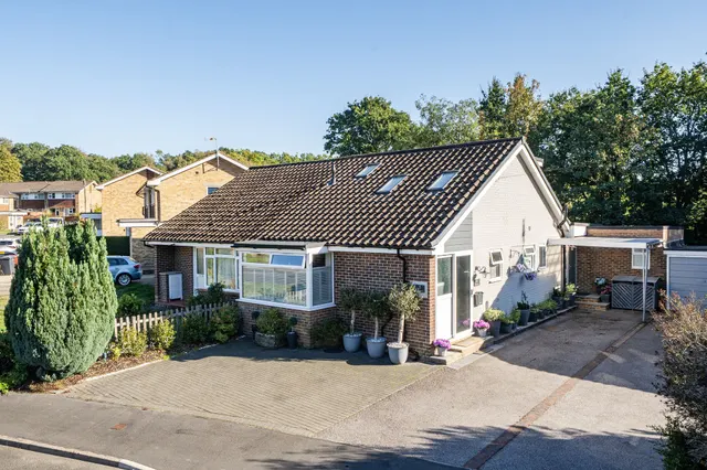 Beech Grove, Midhurst, GU29, photo 1