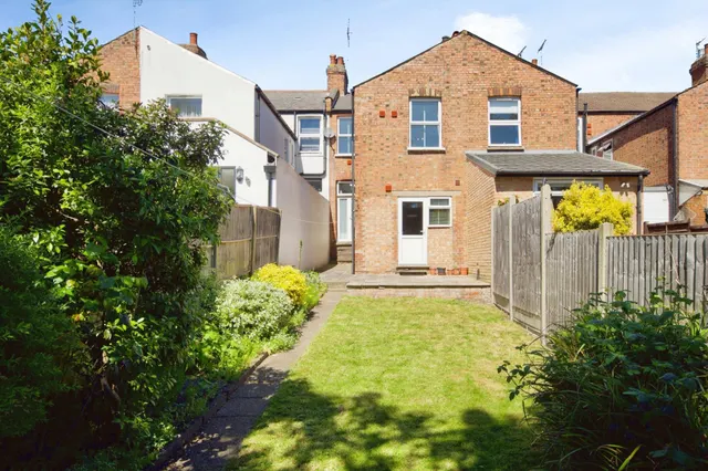 Glebe Road, London, N3, photo 2