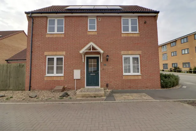 Peterborough, PE7, photo 1