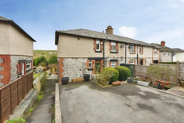 Ferneydale Avenue, Buxton, Derbyshire, SK17, photo 1