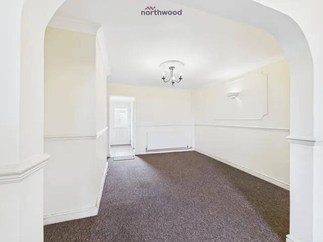 Little Mountain, Wrexham, LL11, photo 3
