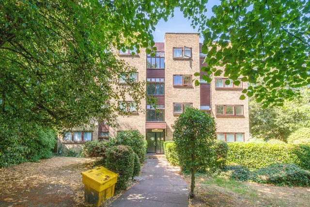 8 Shannon Court, 1 Tavistock Road, Croydon, photo 1