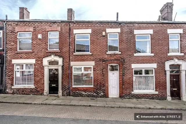 Corporation Street, Chorley, PR6, photo 1