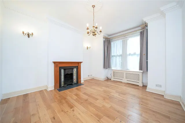 Johns Avenue, London, NW4, photo 1