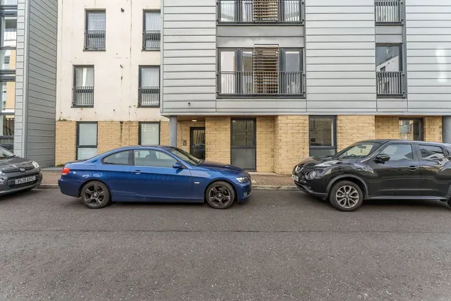 Kimmerghame Drive, Edinburgh, EH4, photo 3