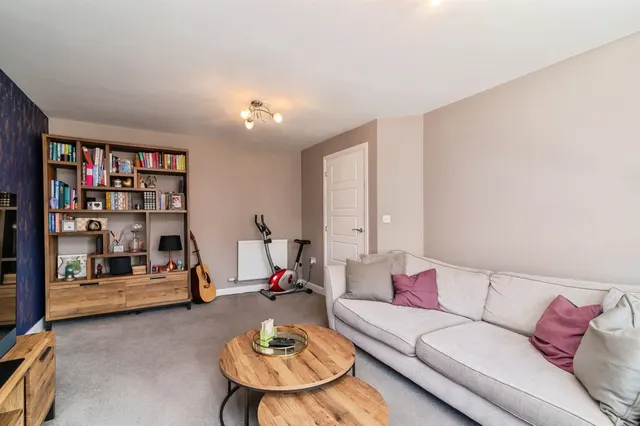 Greymede Avenue, Nottingham, NG8, photo 3