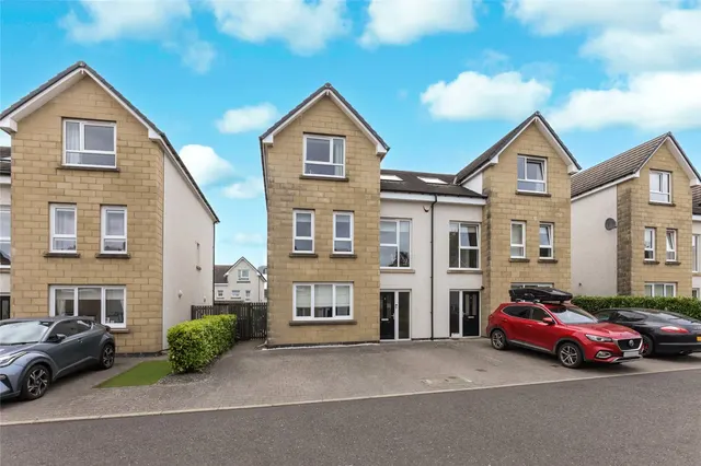 Glengoyne Court, Jackton, East Kilbride, South Lanarkshire, G75, photo 1