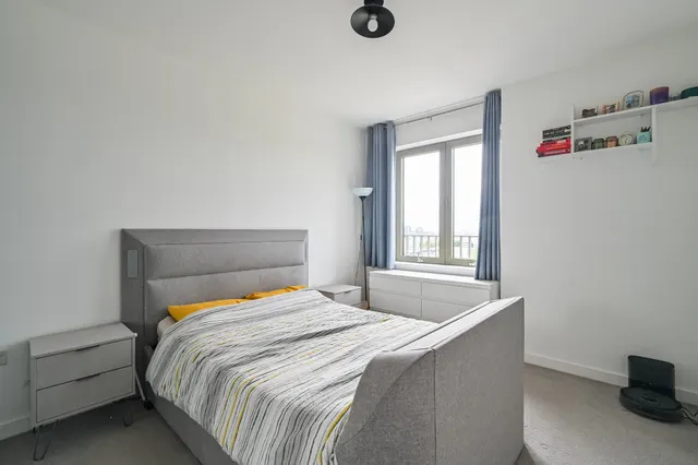 Photo 2 — Flat 59, Galley House, LONDON