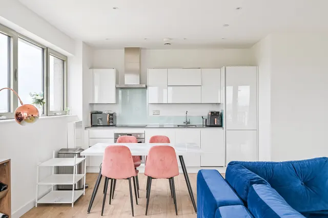 Photo 3 — Flat 59, Galley House, LONDON