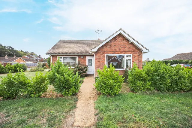 Detached Bungalow in Snettisham Sitti, photo 1