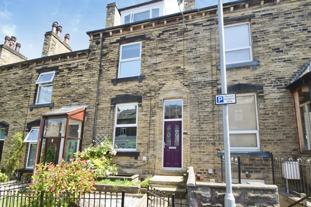 Saltaire, Bradford, West Yorkshire, photo 1