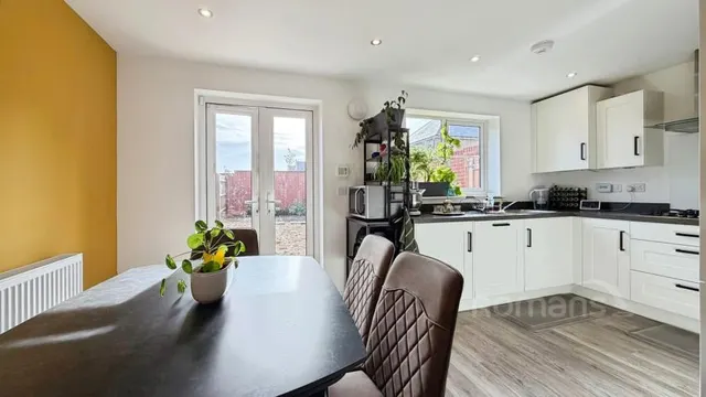 Hardinge Close, Wellesley, GU11, photo 2
