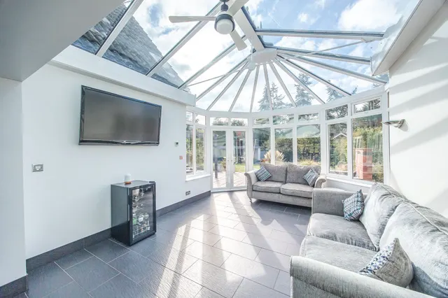 A Wonderfully Flexible Home in Postwick, photo 2
