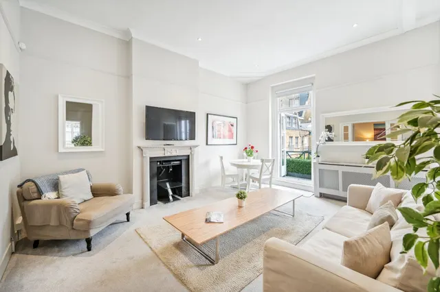 Queen's Gate Place Mews, South Kensington, Kensington and Chelsea, London, SW7 5BQ, photo 1