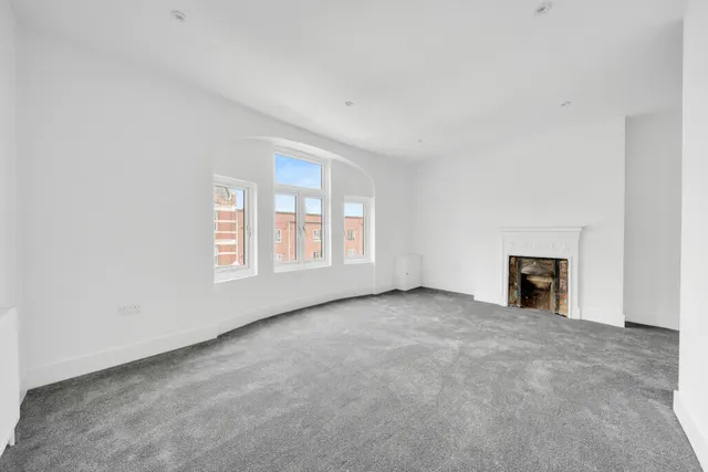 Photo 2 — Sydenham Road, Sydenham, SE26 5QF