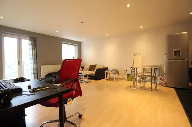 John Street, Luton, LU1, photo 2