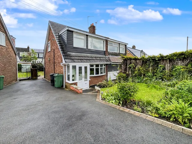Lily Hill Street, Whitefield, M45, photo 1