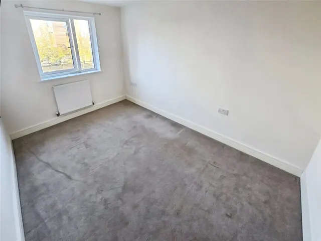 Robinsons Avenue, Pool, TR15, photo 3