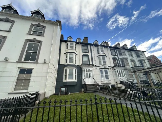 Marine Terrace, Aberystwyth, photo 1