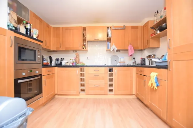 Photo 3 — Royal Plaza, 1 Eldon Street, Sheffield, S1 4GB
