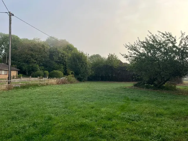 Grazing Land At West Hendred, Wantage, OX12, photo 2