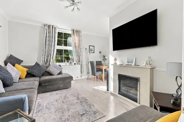 Matilda House, London, E1W, photo 1