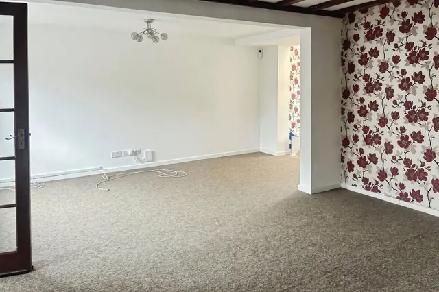 Photo 2 — Wrangle Farm Green, Clevedon, North Somerset, BS21