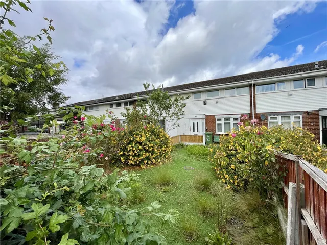 Grangemoor, Runcorn, WA7, photo 1