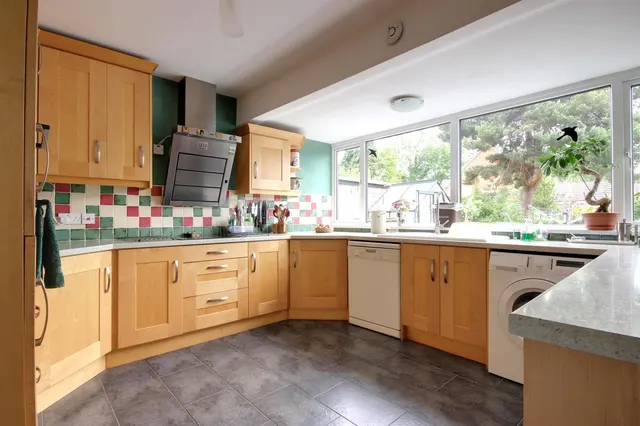 Windsor Close, Cottingham, photo 1
