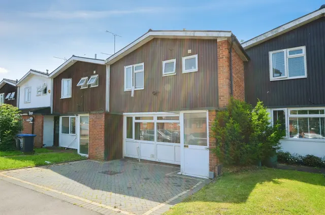 Holliers Way, Hatfield, AL10, photo 1