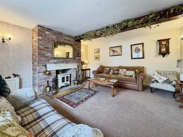 Town Street, Clayworth, photo 2