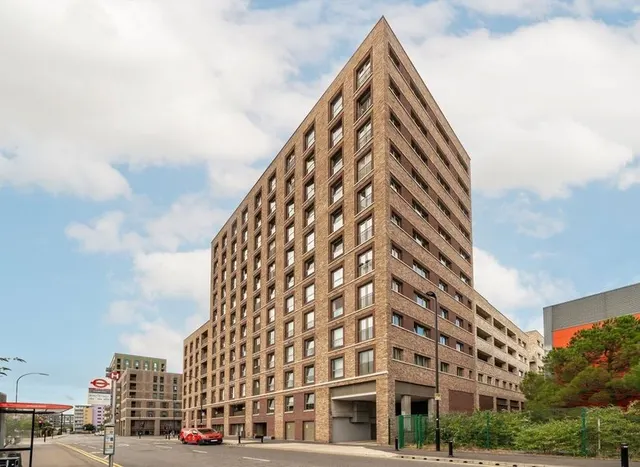 Photo 2 — Armada Way, Armada Way, E6