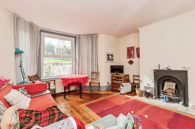 Elphinstone Road, Hastings, TN34, photo 3