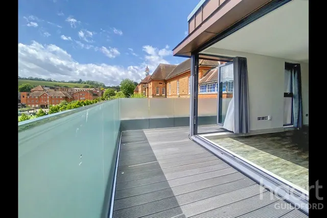 Denzil Road, Guildford, GU2, photo 1
