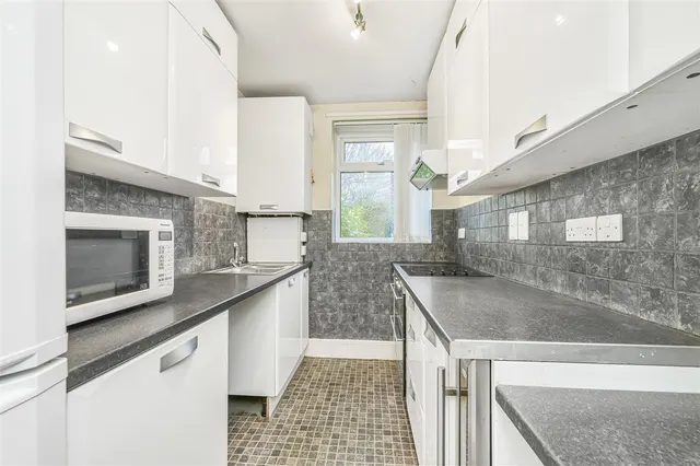 Rosemary Gardens, London, SW14, photo 3