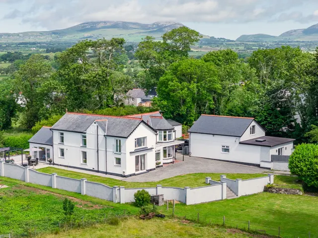 Penrallt, Pwllheli, LL53 5UB, photo 1