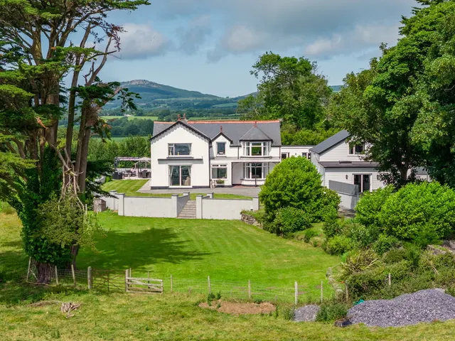 Photo 3 — Penrallt, Pwllheli, LL53 5UB