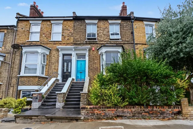 Wayland Avenue, London, E8, photo 1