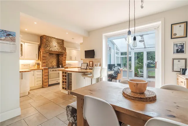 Magna Road, Bearwood, BH11, photo 3