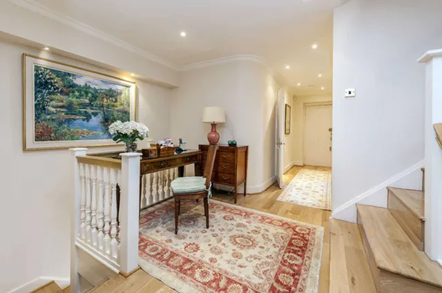 Photo 2 — Cadogan Place, London, SW1X 9SA