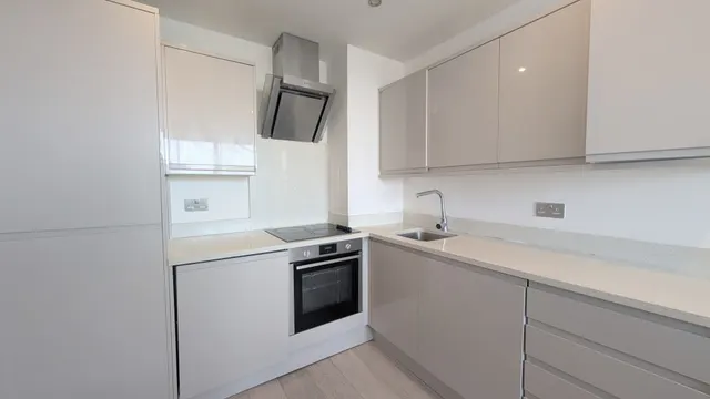 Northolt Road, Harrow, HA2, photo 3