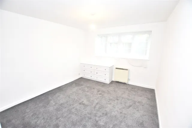 Photo 3 — Fernhill Road, Farnborough, Hampshire, GU14 9EE