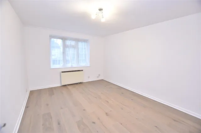 Photo 2 — Fernhill Road, Farnborough, Hampshire, GU14 9EE