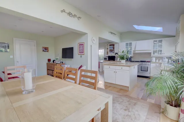Oakley Lane, Chinnor, OX39, photo 2