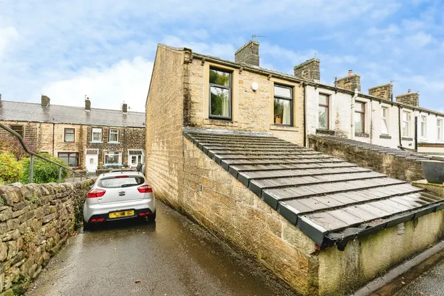 Skipton Road, Trawden, BB8, photo 2