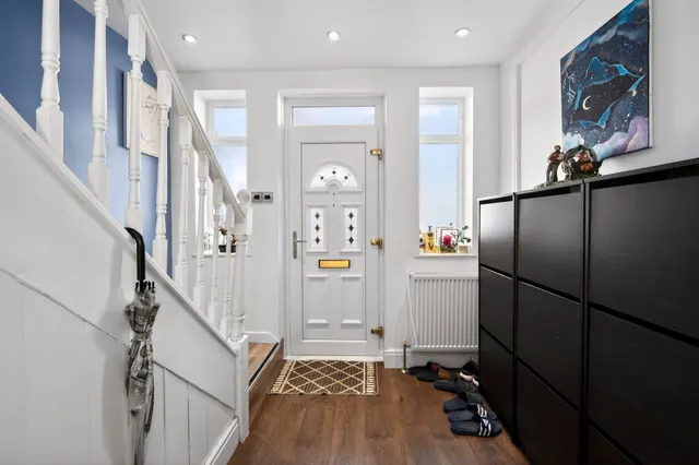 Sussex Road, London, E6, photo 2