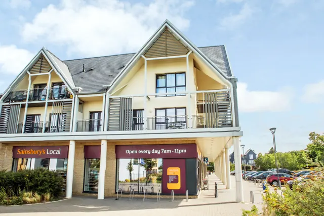 Photo 3 — 21 Centenary Way, Beaulieu, Chelmsford, Essex, CM1 6AU